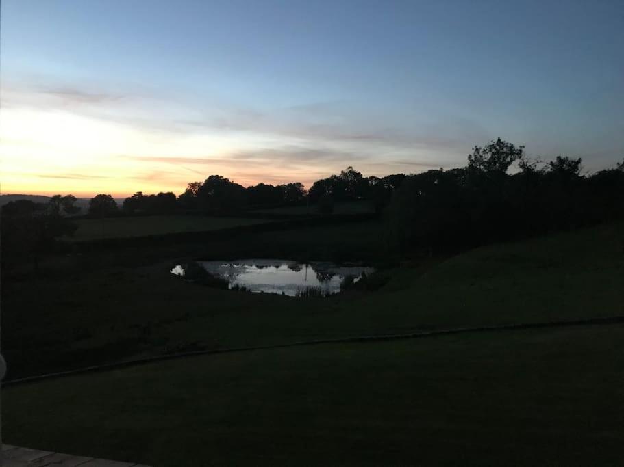 Gilfach Gower Farm Luxury Yurt With Hot Tub Hotel Ammanford Exterior foto