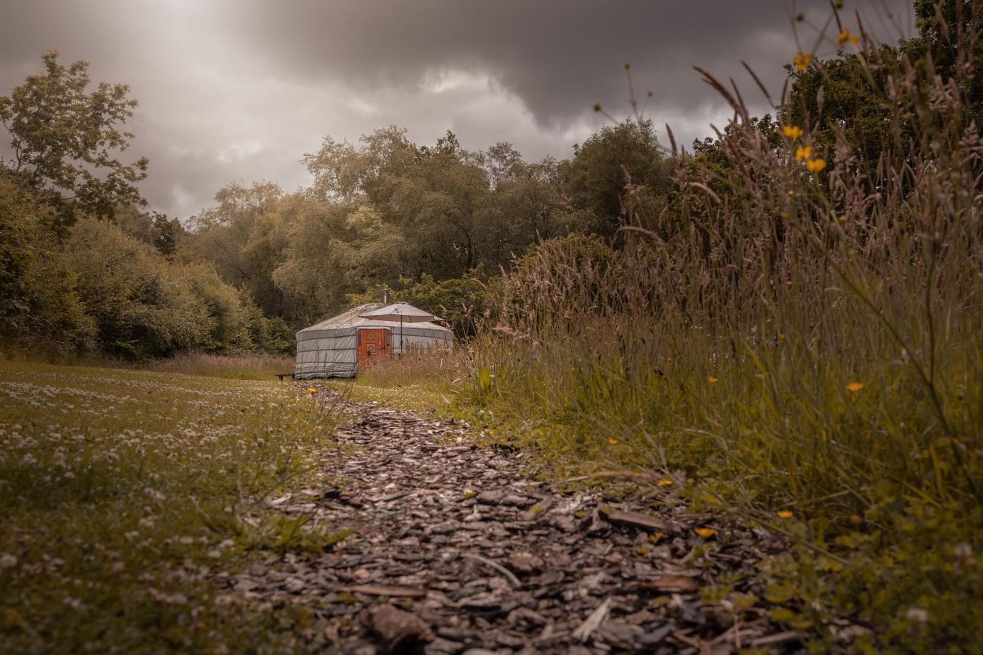 Gilfach Gower Farm Luxury Yurt With Hot Tub Hotel Ammanford Exterior foto